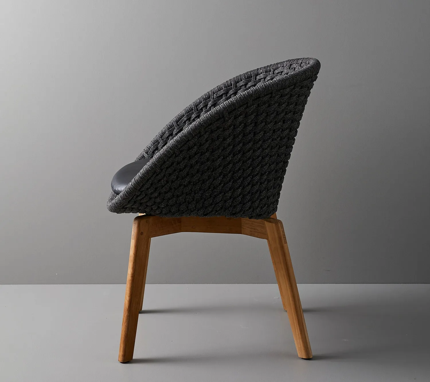 Cane-line Peacock Stuhl dunkelgrau Soft Rope Teak