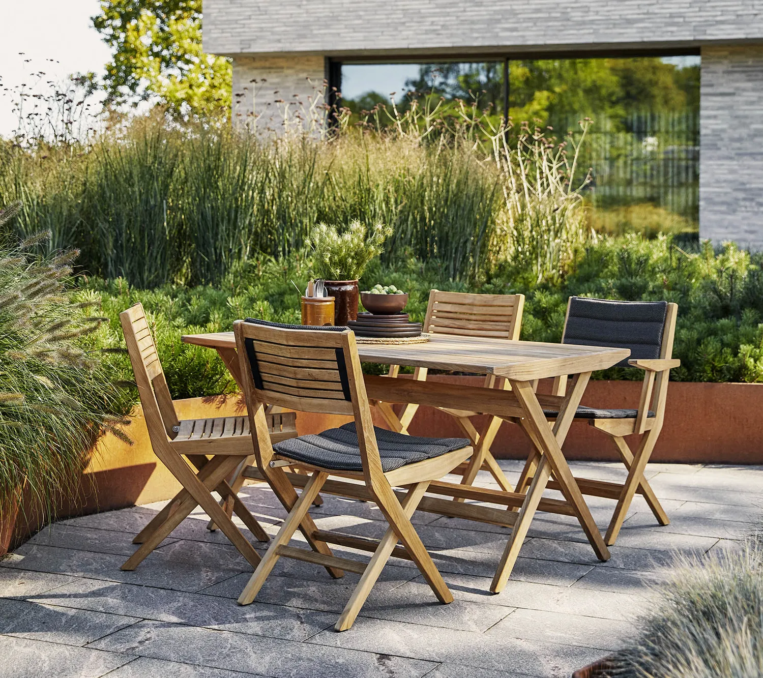 Cane-line Flip Klappstuhl Teak ohne Kissen