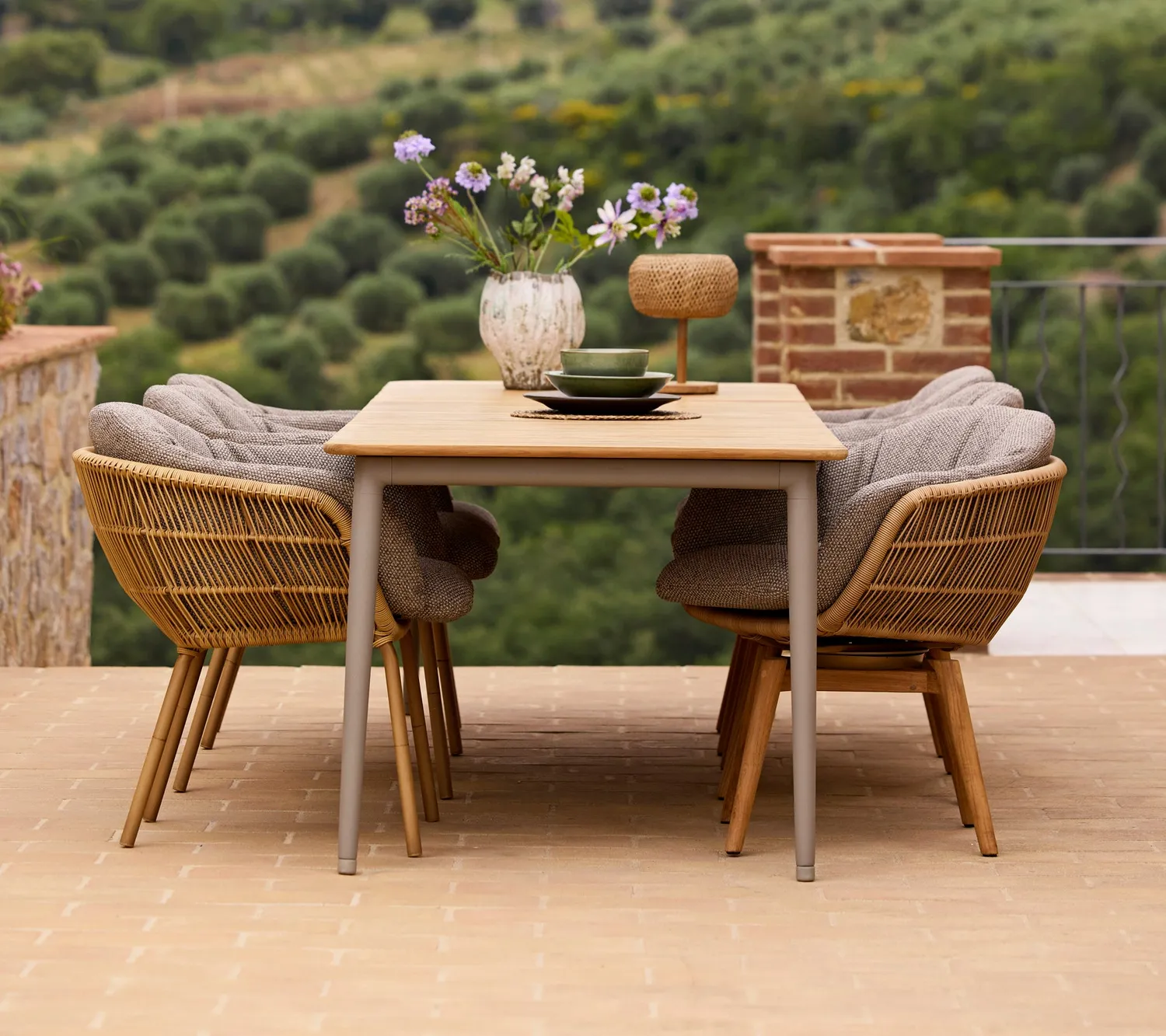 Cane-line Stay Drehstuhl Teak natur Weave Garten