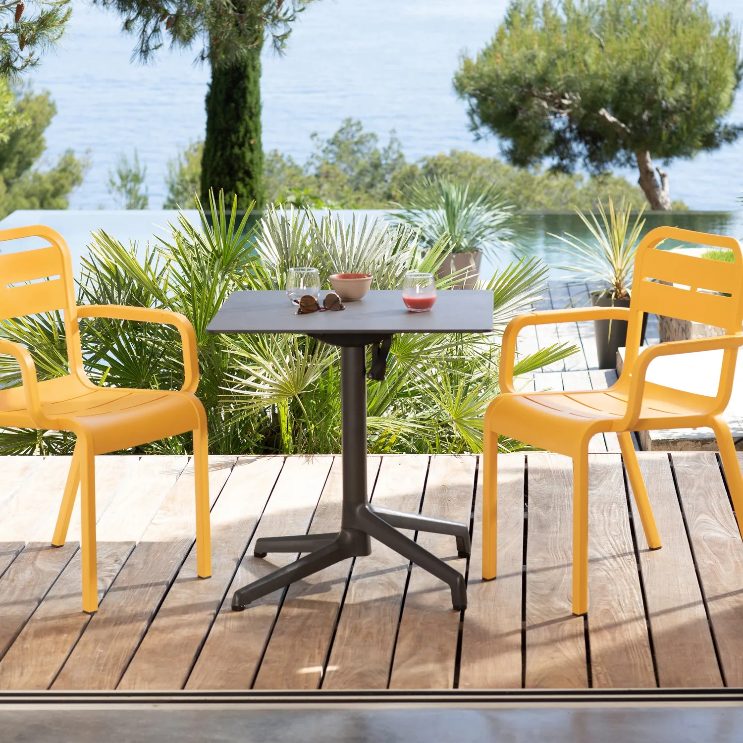 Grosfillex Cannes Gartenstuhl Kunststoff stapelbar leicht