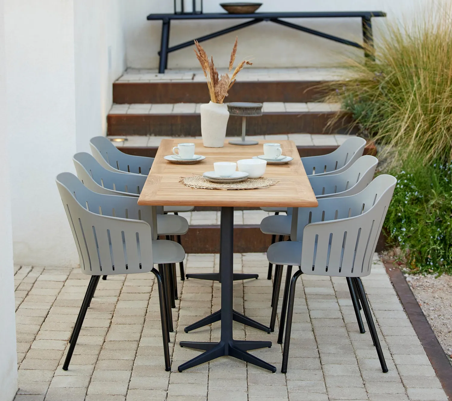 Cane-line Drop Cafétisch Teak Lava Grey Aluminium