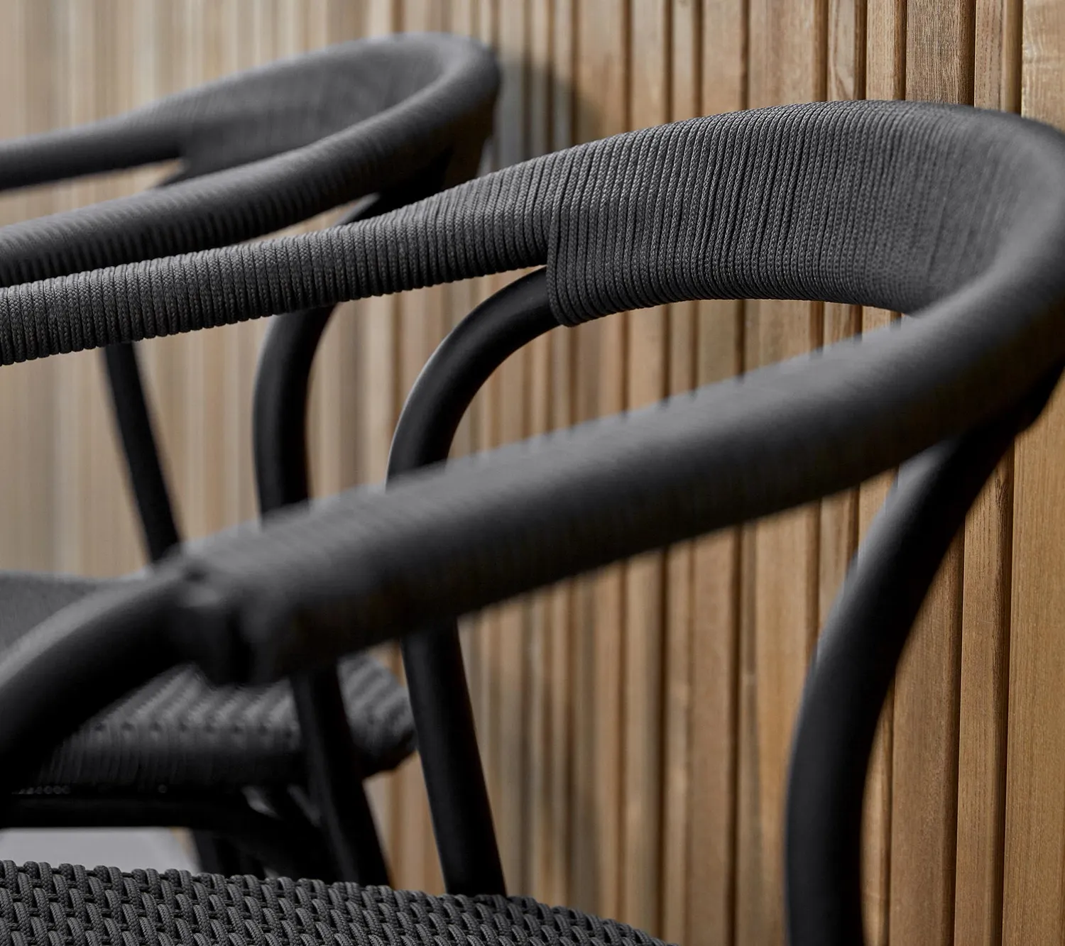 Cane-line Noble Armlehnstuhl Schwarz Rattan