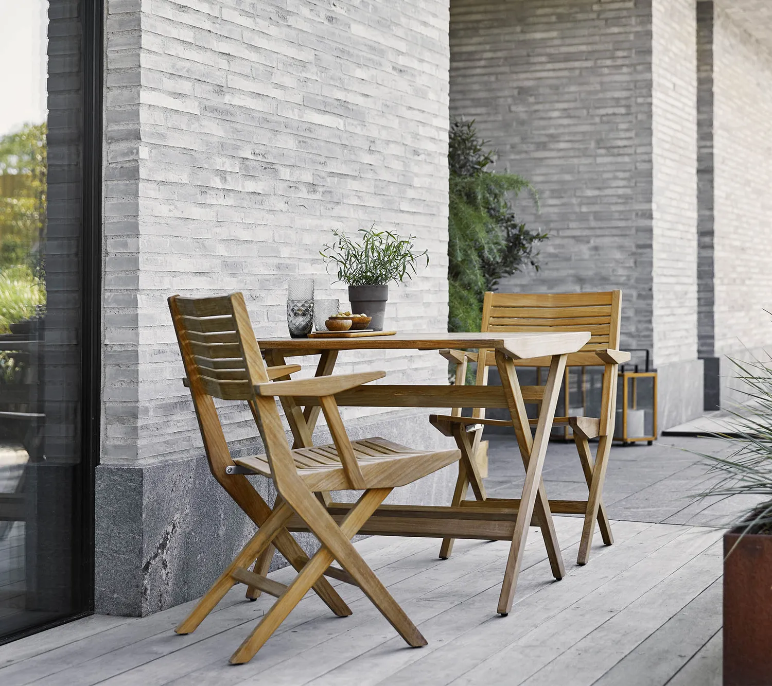 Cane-line Flip Klappstuhl Teak ohne Kissen