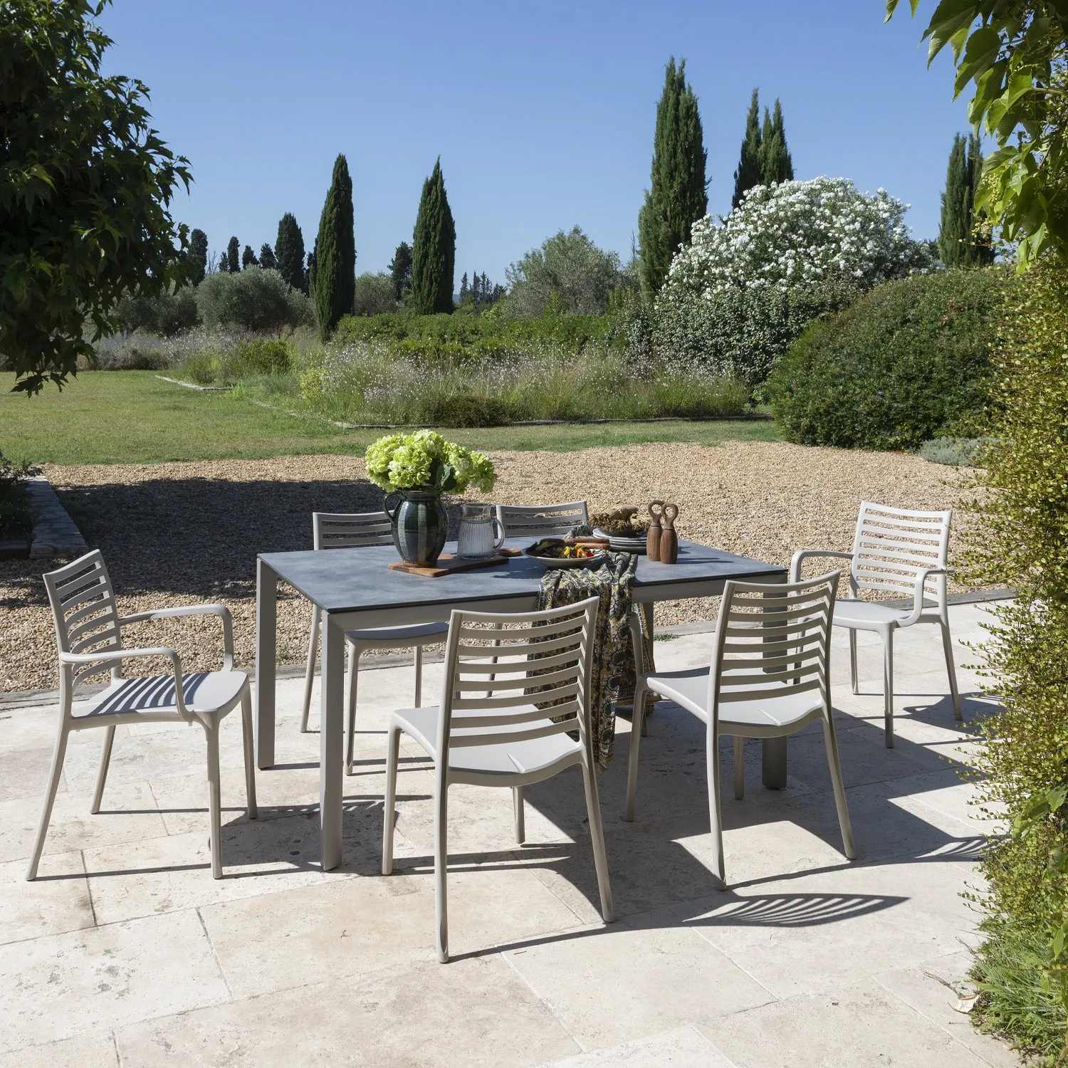 Grosfillex Greggia Gartentisch 160x95 cm Grau Alu