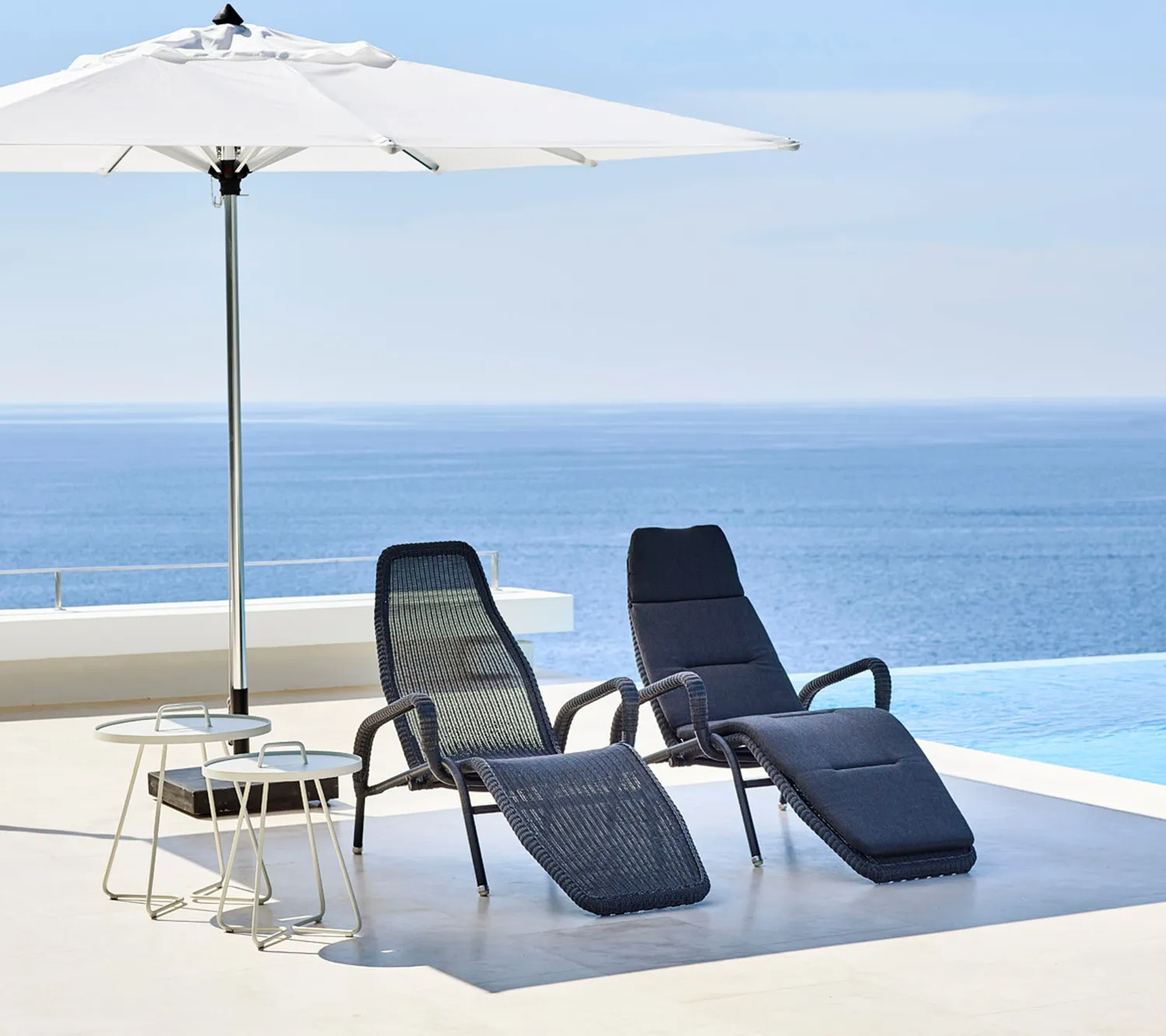 Cane-line Sunrise Sonnenliege Graphite mit QuickDry-Kissen
