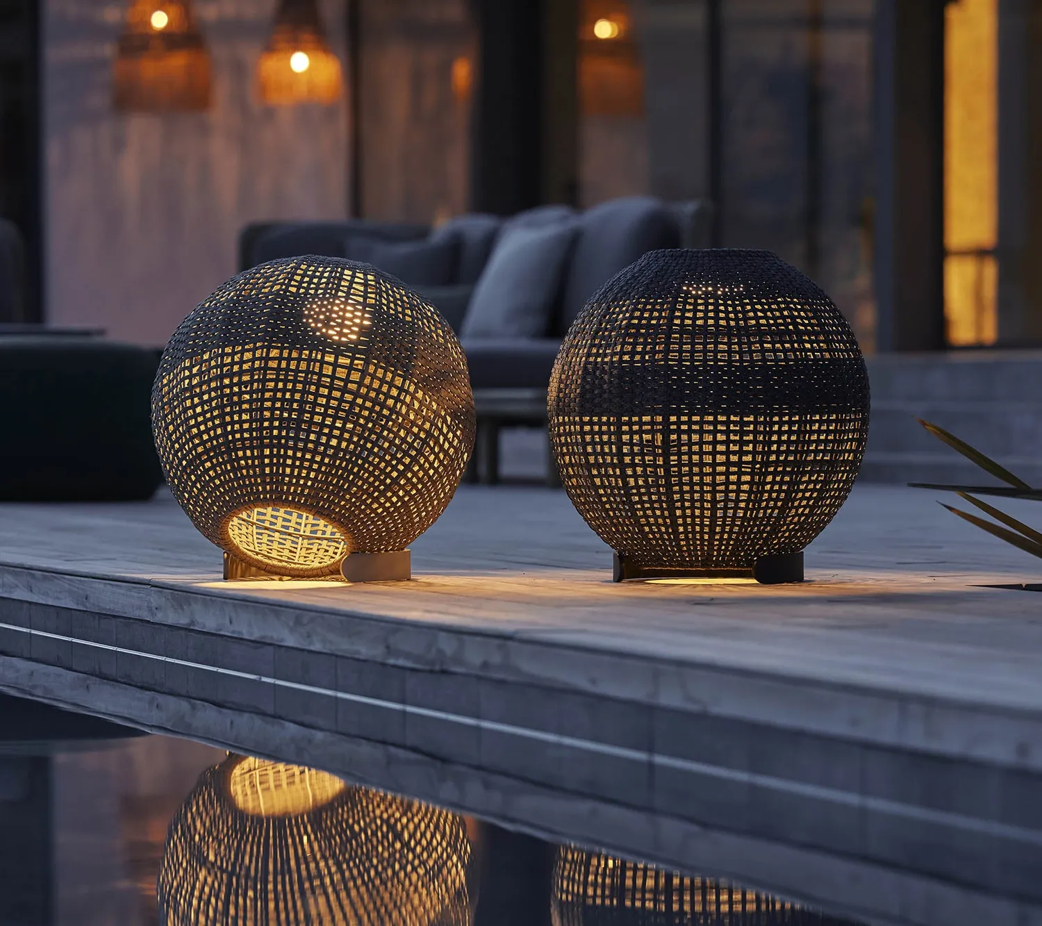 Cane-line Illusion Lampe rund Taupe Solar LED Outdoor