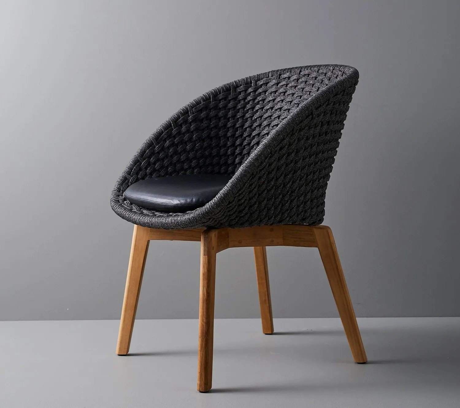 Cane-line Peacock Stuhl dunkelgrau Soft Rope Teak
