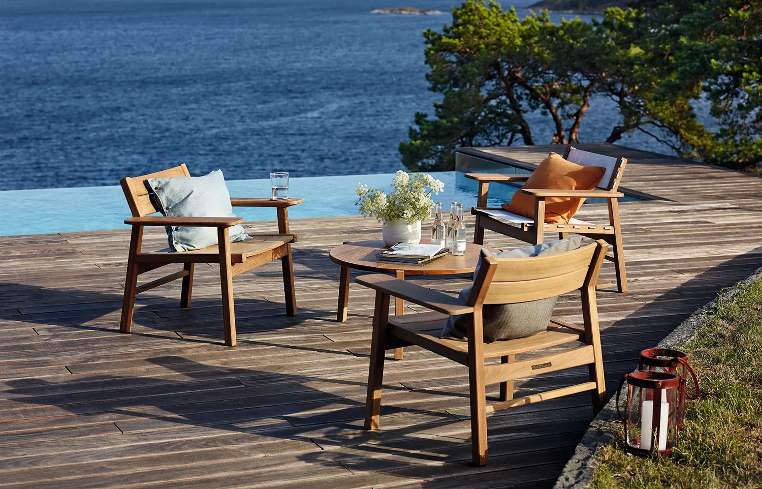 Skargaarden Djurö Lounge Tisch Groß Holz