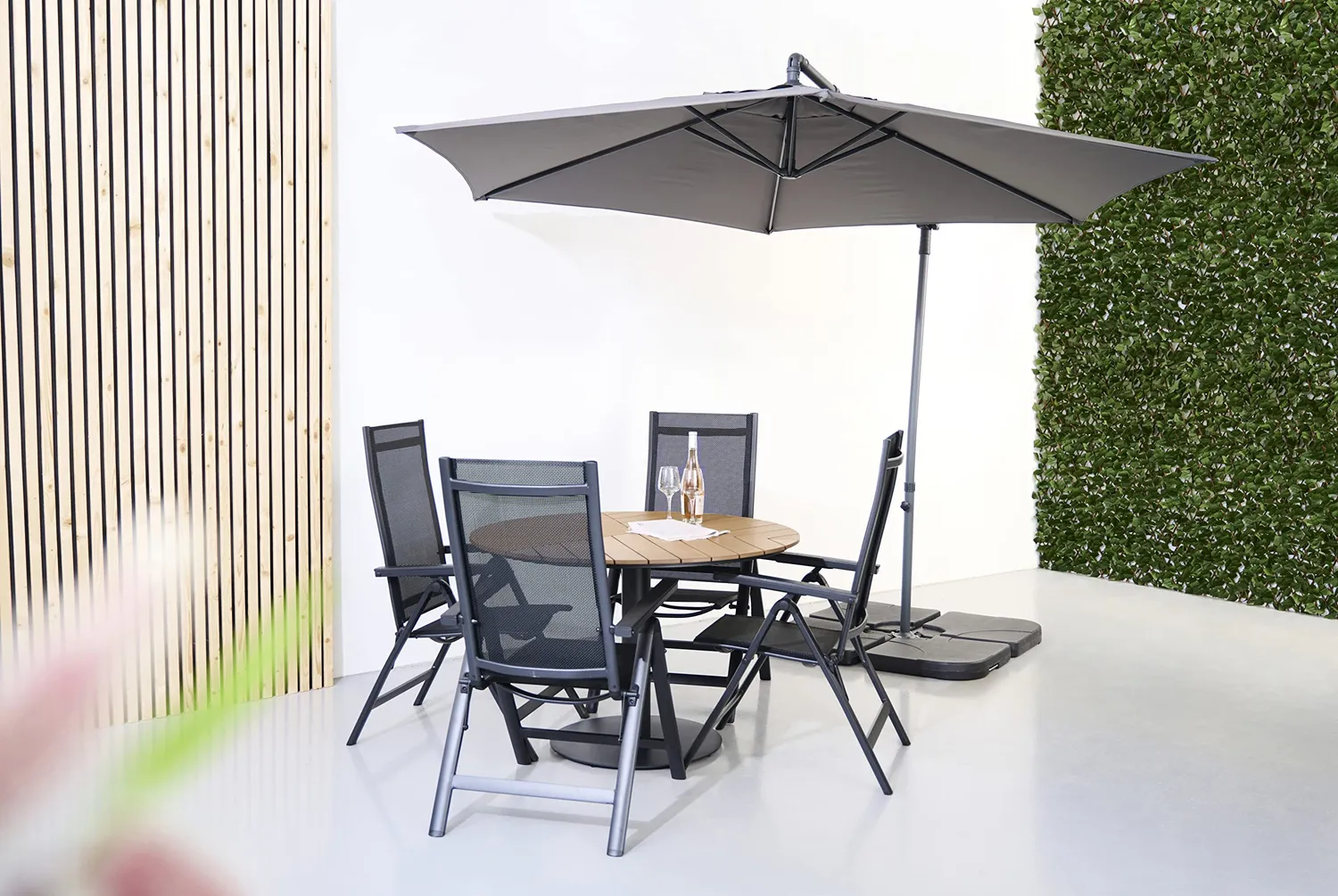 Envy Gartenmöbel-Set für 4 Personen Gartentisch Textilene schwarz