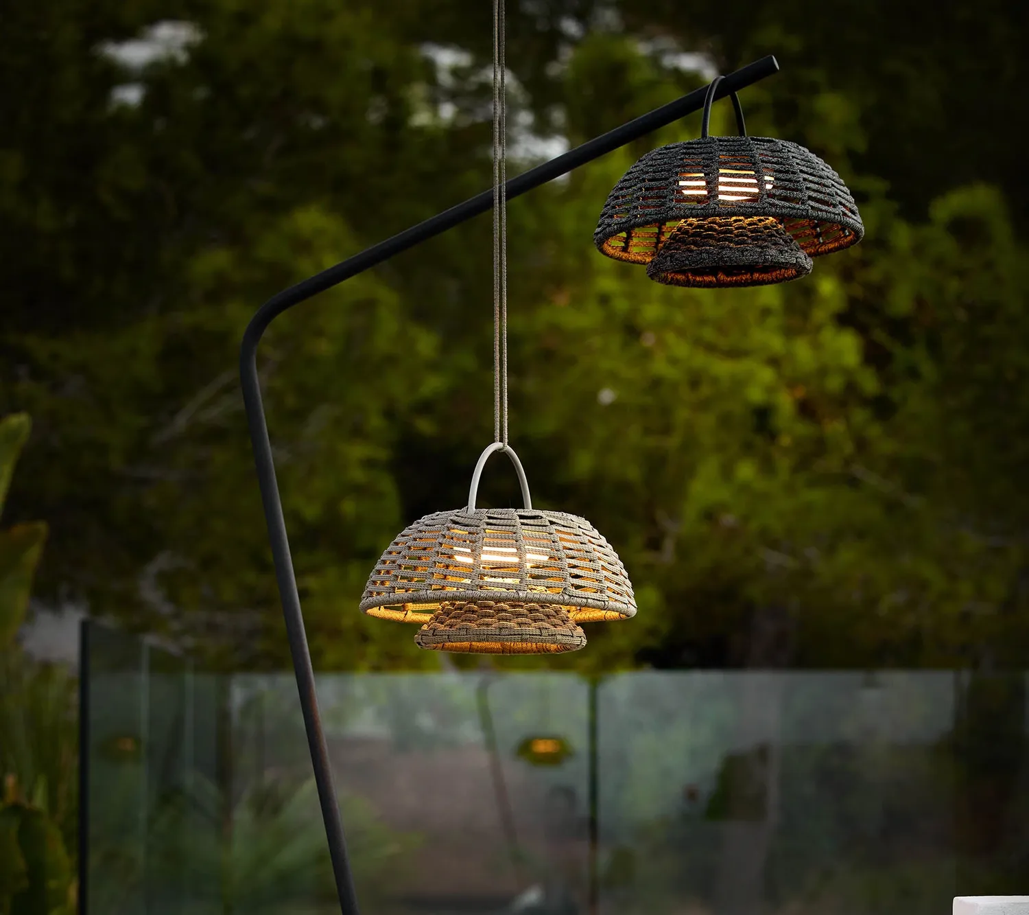 Cane-line Illusion Hängelampe medium dunkelgrau Soft Rope Solar LED