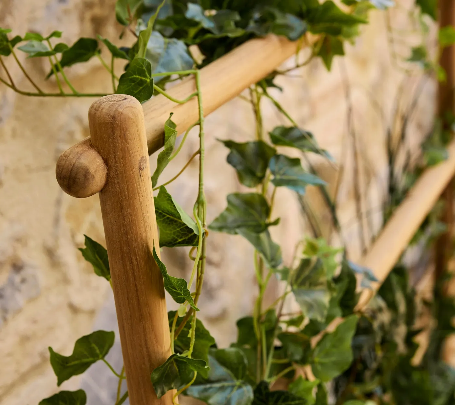Cane-line Sticks Rankgitter Teak für Pflanzkübel