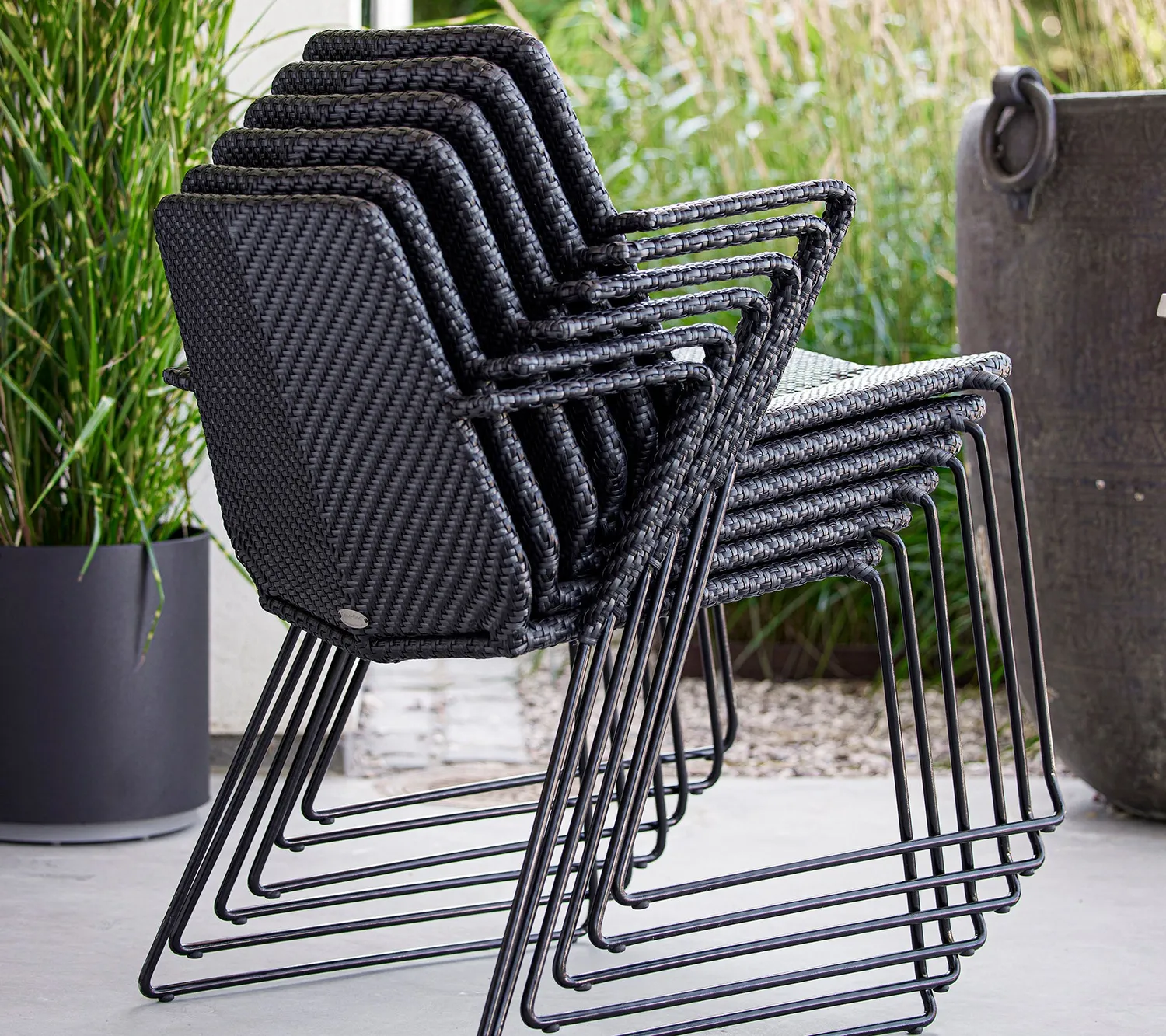 Cane-line Vision Armchair Armlehnstuhl Schwarz Graphit Weave stapelbar