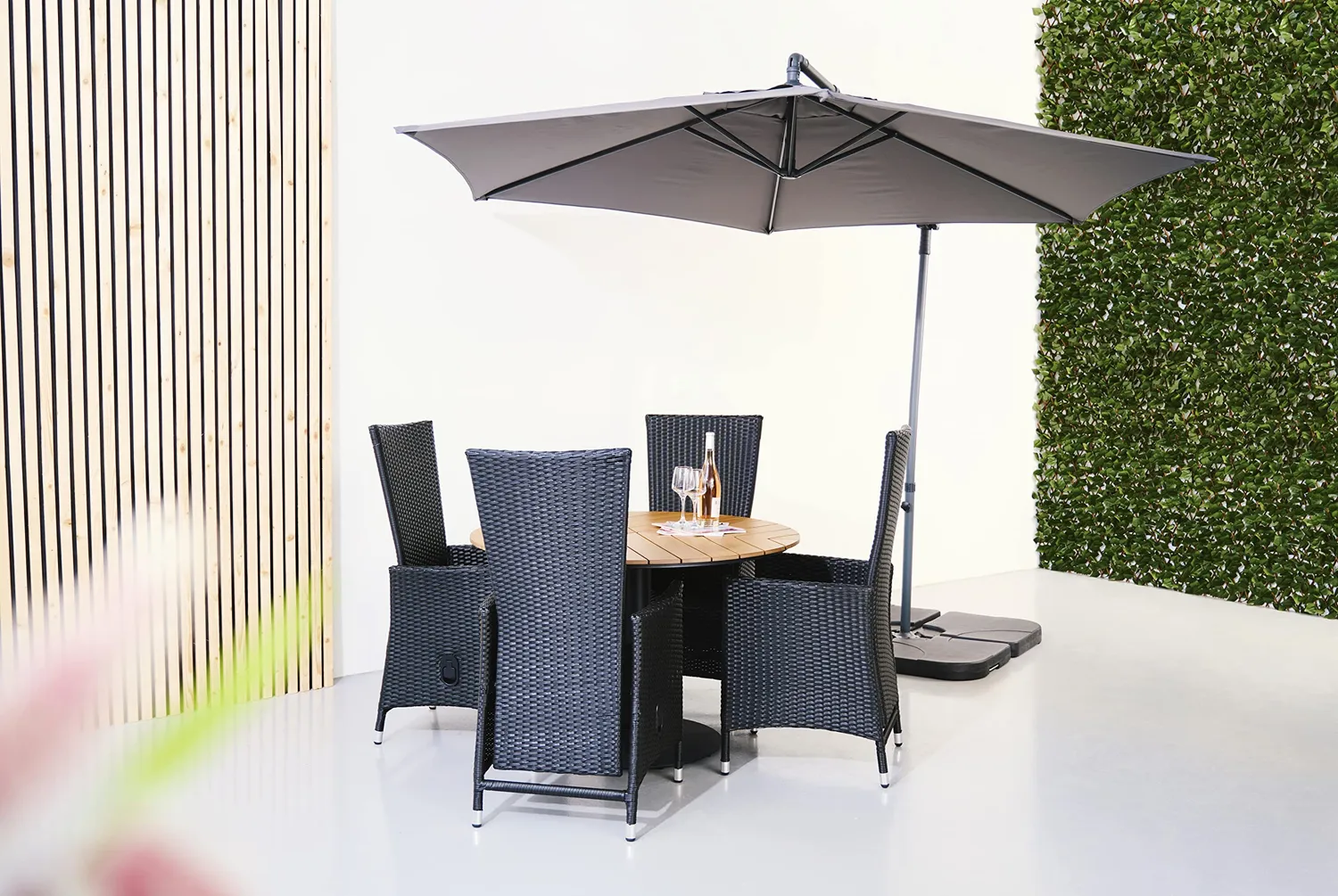 Envy Gartenmöbel-Set für 4 Personen Gartentisch Polyrattan schwarz Pumpe