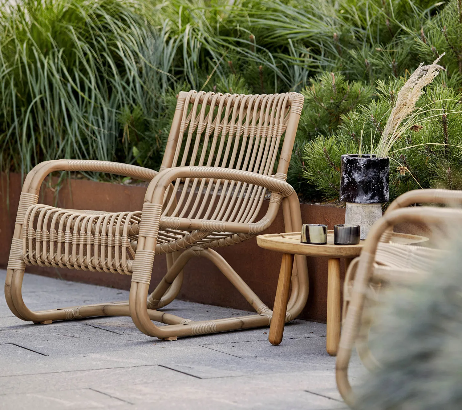 Cane-line Curve Loungesessel Lava Grey Aluminium