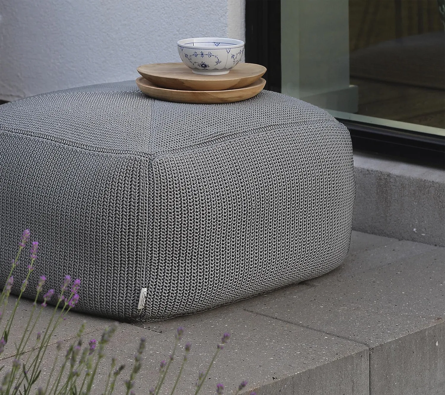 Cane-line Divine Fußhocker 60x60x35 Sand Handgehäkelt Outdoor