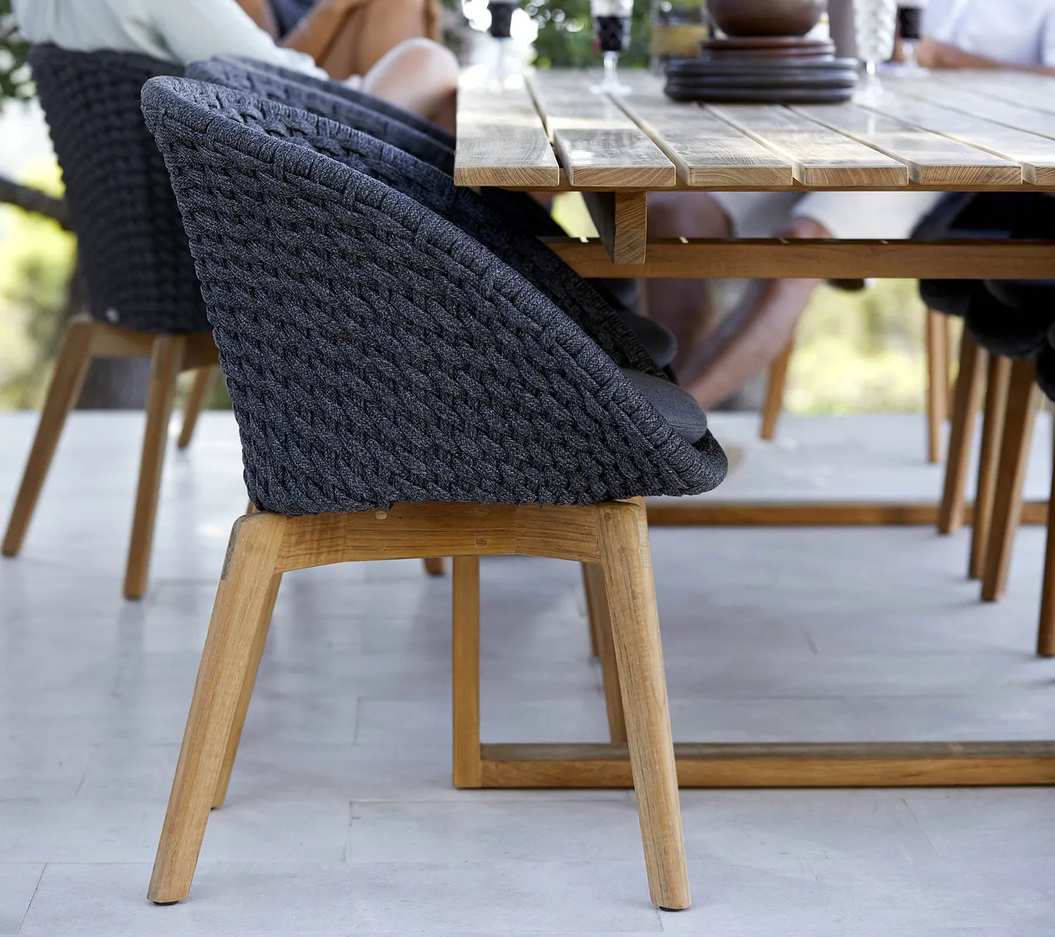 Cane-line Peacock Stuhl Dunkelgrau Teak Seil