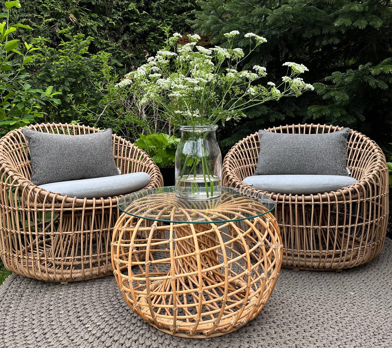 Cane-line Nest Hocker small dunkelgrün Weave