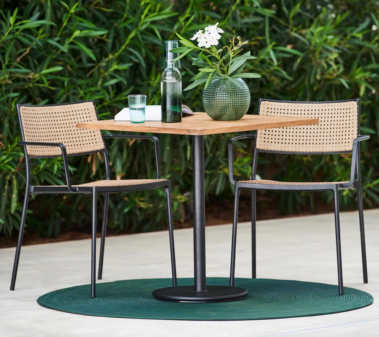 Cane-line Less Stuhl Natur/Lavagrau stapelbar