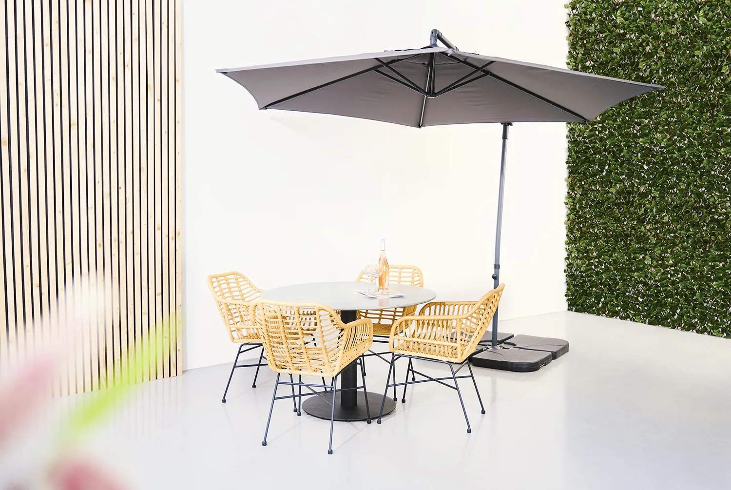 Envy Gartenmöbel-Set 4 Personen rund 110 cm Bambusoptik grau