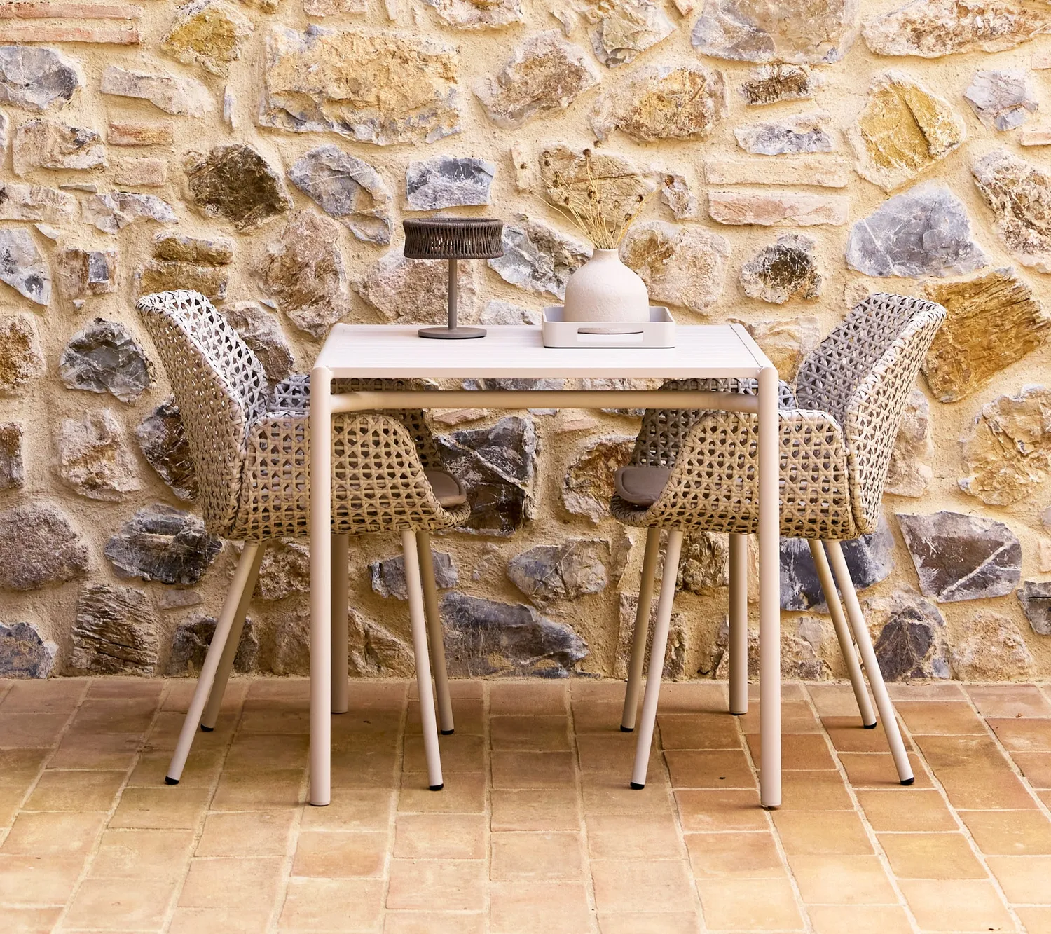 Cane-line Bliss Esstisch 80x80 Sand Aluminium Outdoor