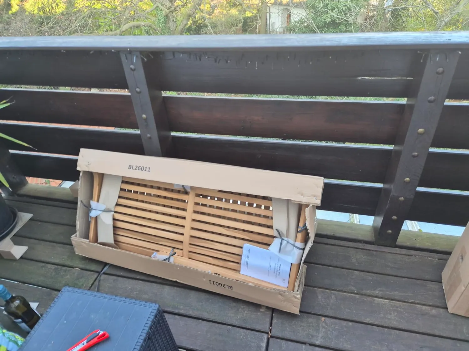MR.DEKO Derby Gartenbank 120 cm Teakholz 2-Sitzer wetterfest