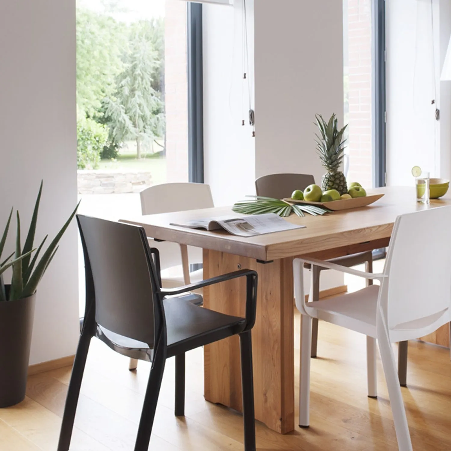 Grosfillex Milton Gartenstuhl Anthrazit recycelt Kunststoff