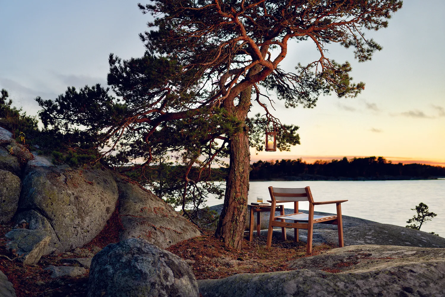 Skargaarden Djurö Loungestuhl Teakholz Geflecht