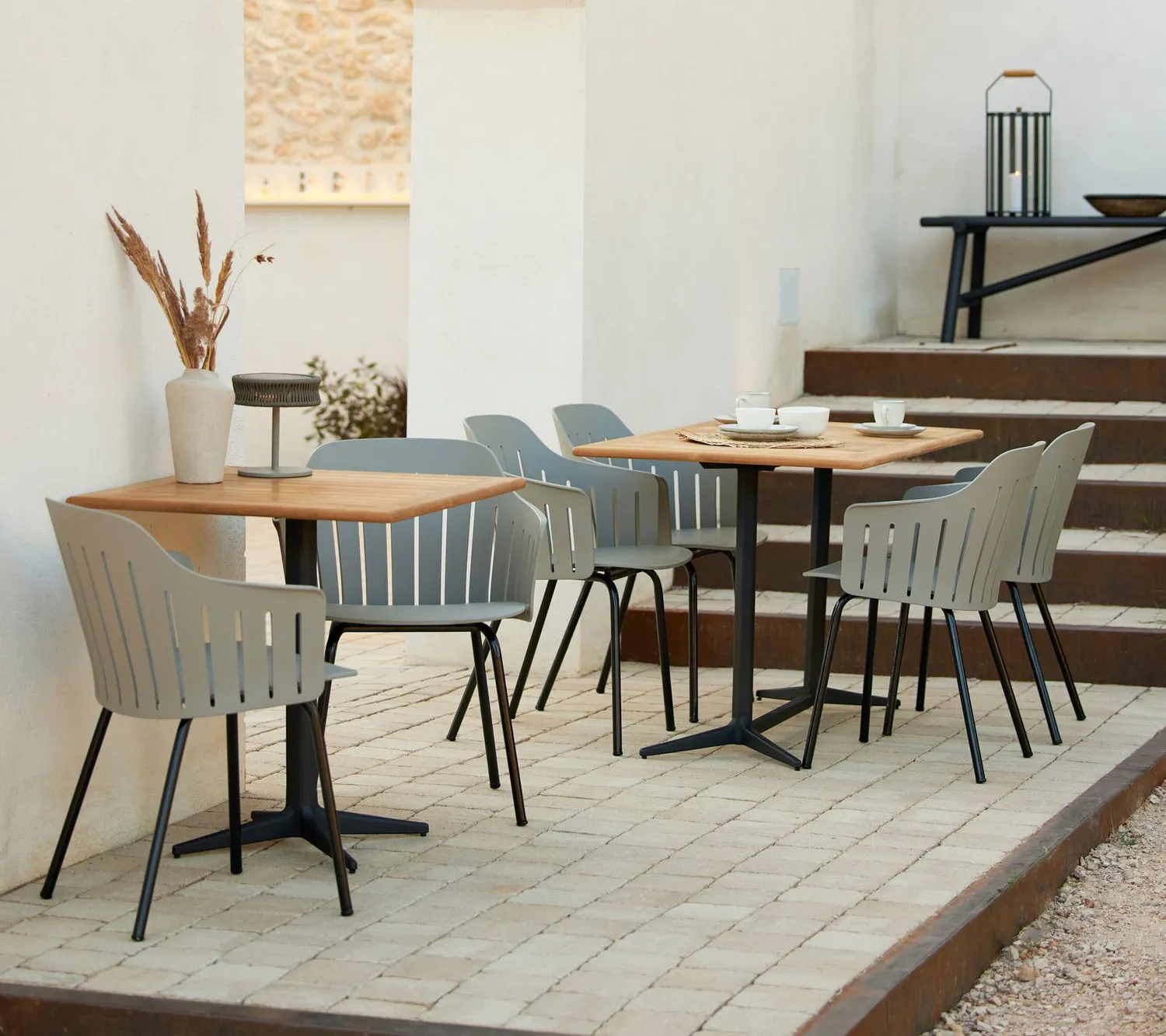 Cane-line Drop Cafétisch Teak Lava Grey Aluminium