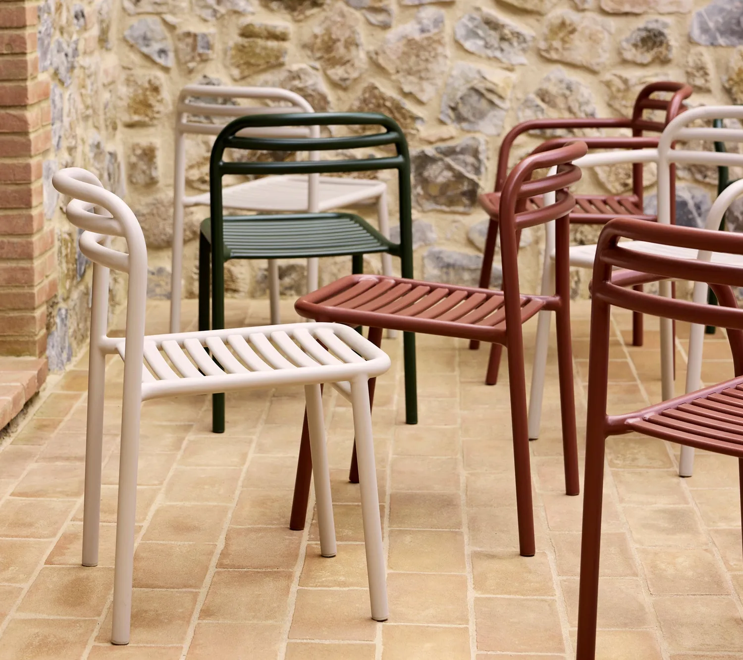 Cane-line Bliss Gartenstuhl dunkelgrün Alu stapelbar