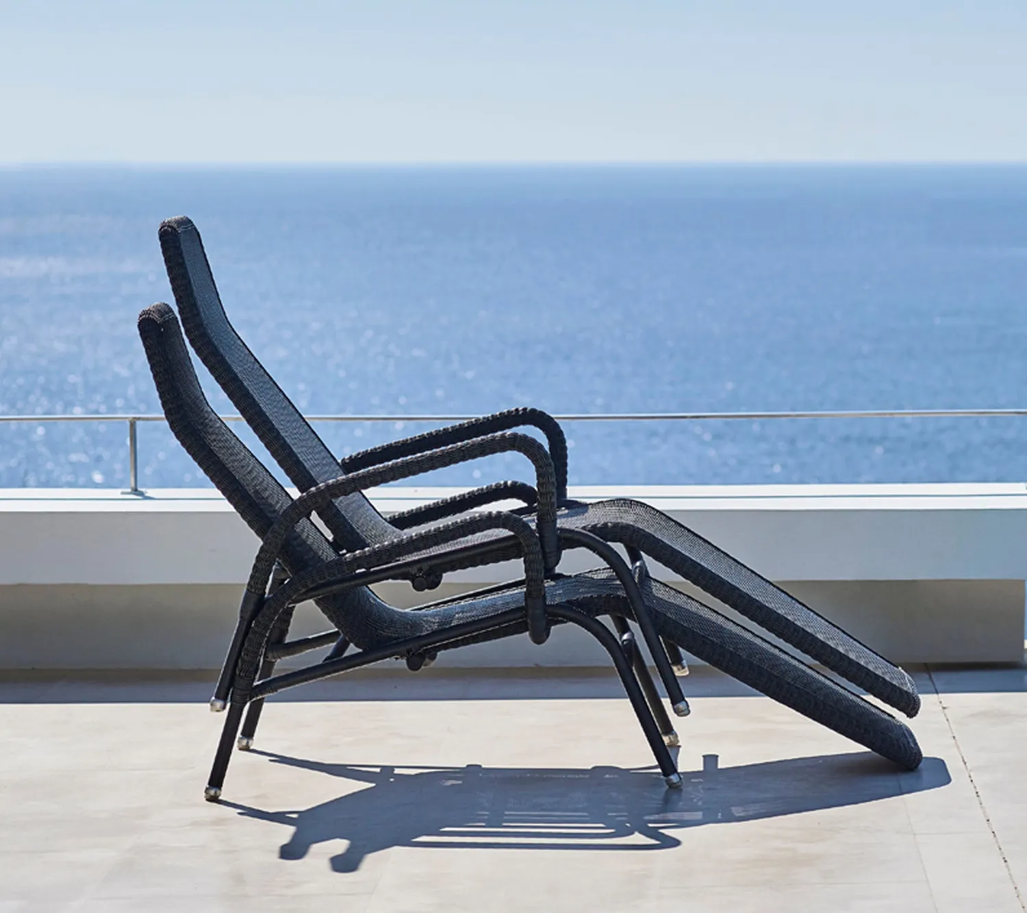 Cane-line Sunrise Sonnenliege Graphite mit QuickDry-Kissen