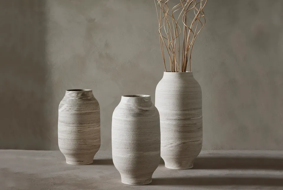 Skargaarden Skogsö Vase niedrig Umbra aus Rohton