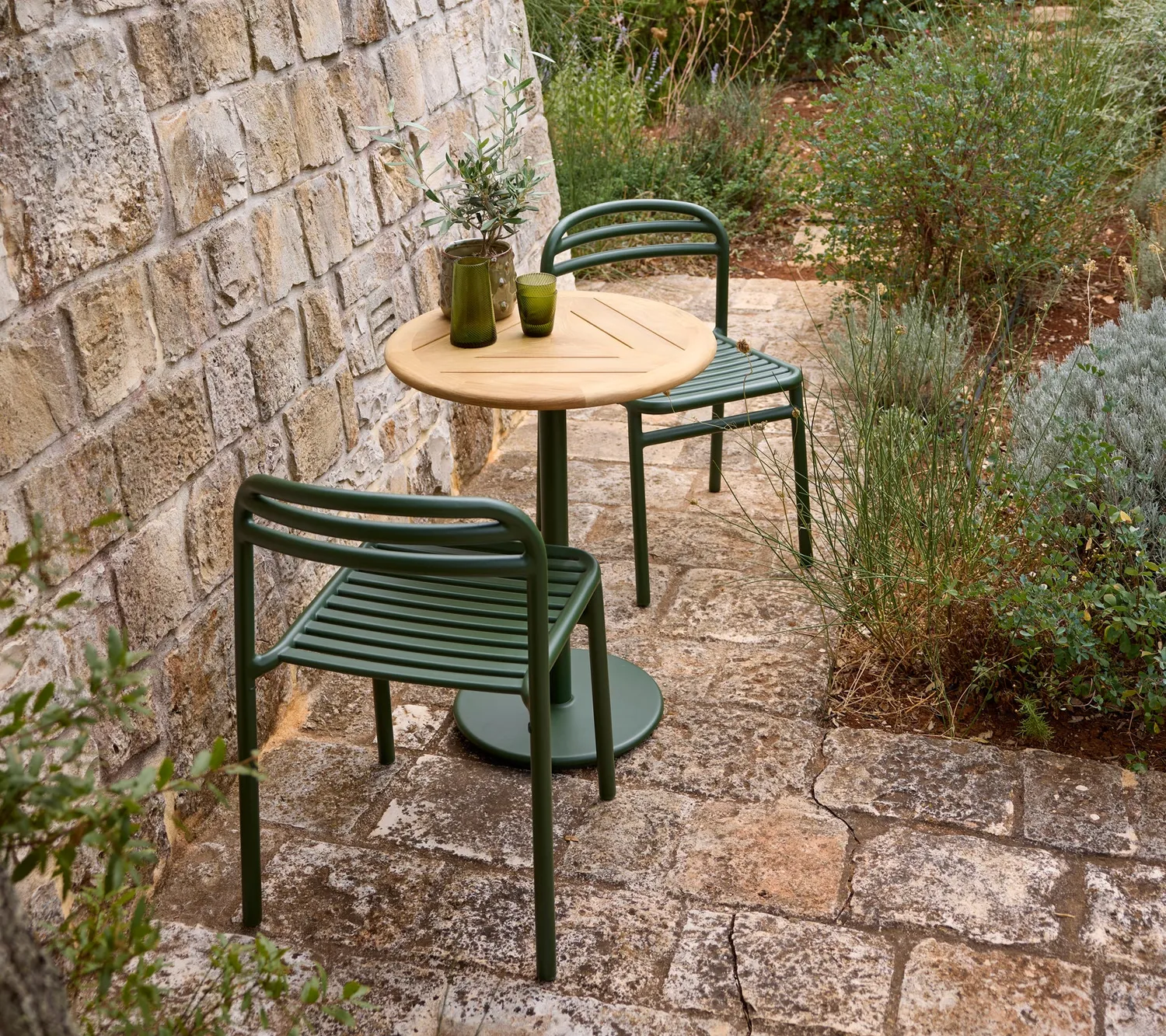 Cane-line Go Cafétisch 60 cm Aluminium Teak geometrisch