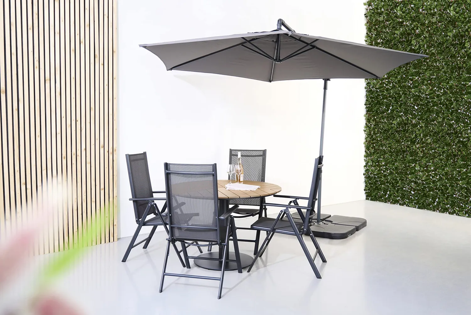 Envy Gartenmöbel-Set für 4 Personen Gartentisch Polywood Positionsstühle Textilene